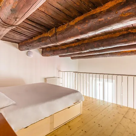 Nova Stylish House In Center Apartament