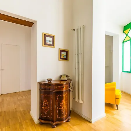 Nova Stylish House In Center Apartment *